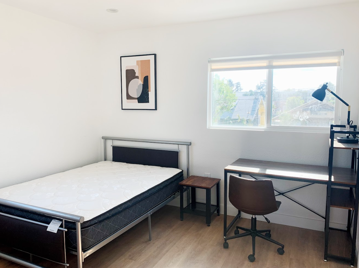 3748 Dalton Ave for rent cerca de USC | 3-Bedroom Off-Campus Options Available