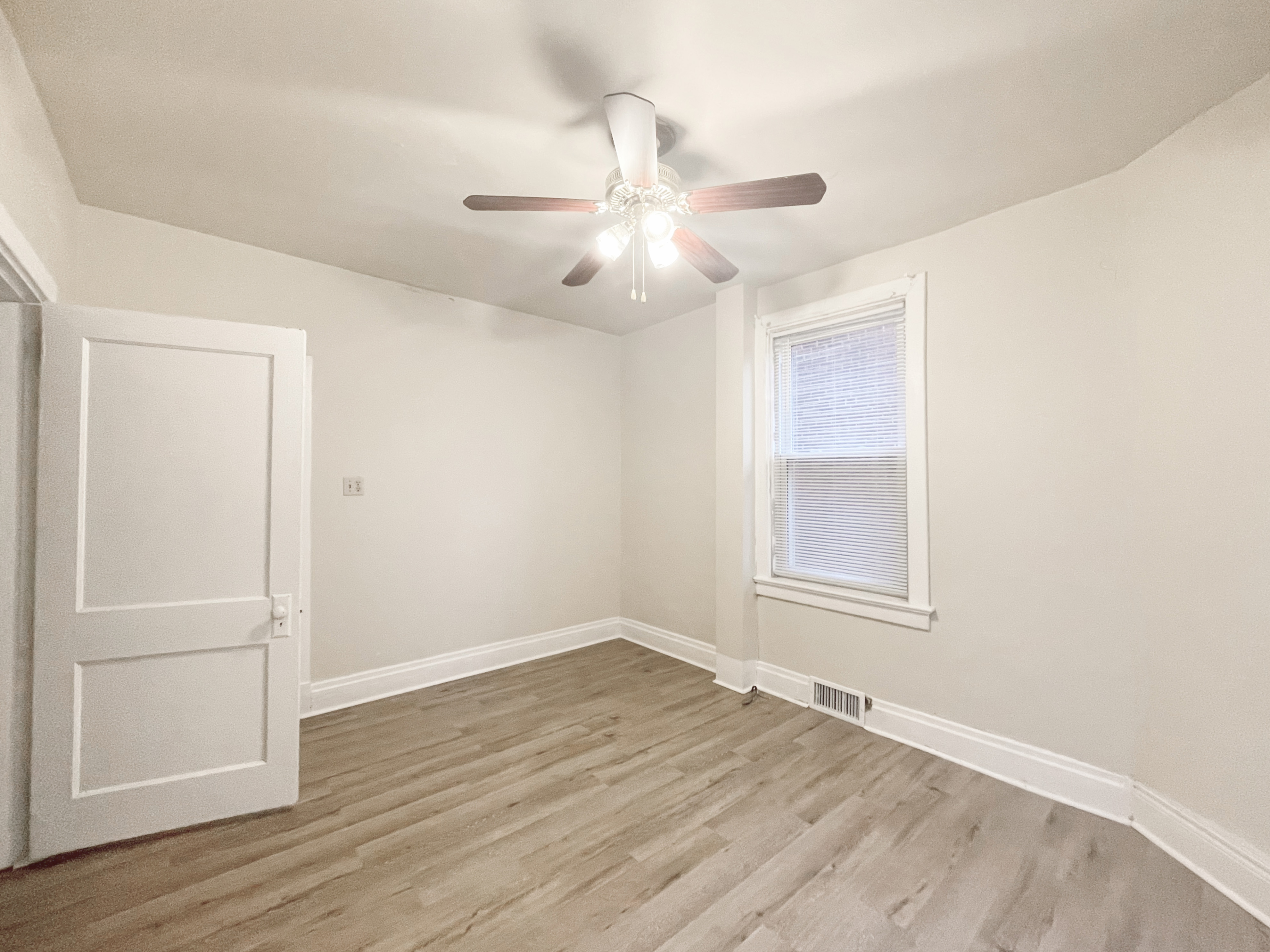 3555 Beechwood Blvd for Rent near CMU | Off-Campus Housing