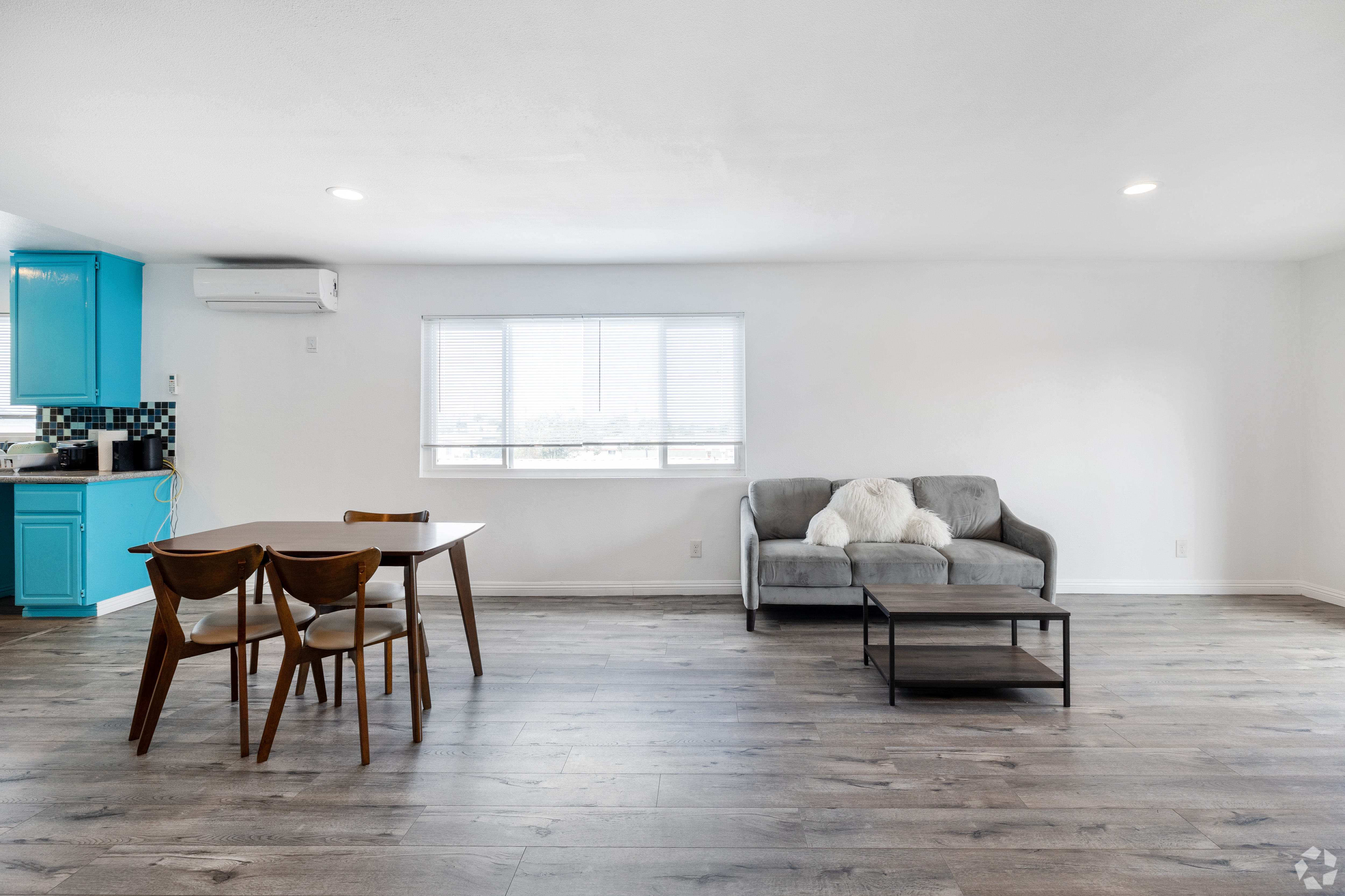 1100 Exposition Blvd for rent cerca de USC | 3-Bedroom Off-Campus Options Available