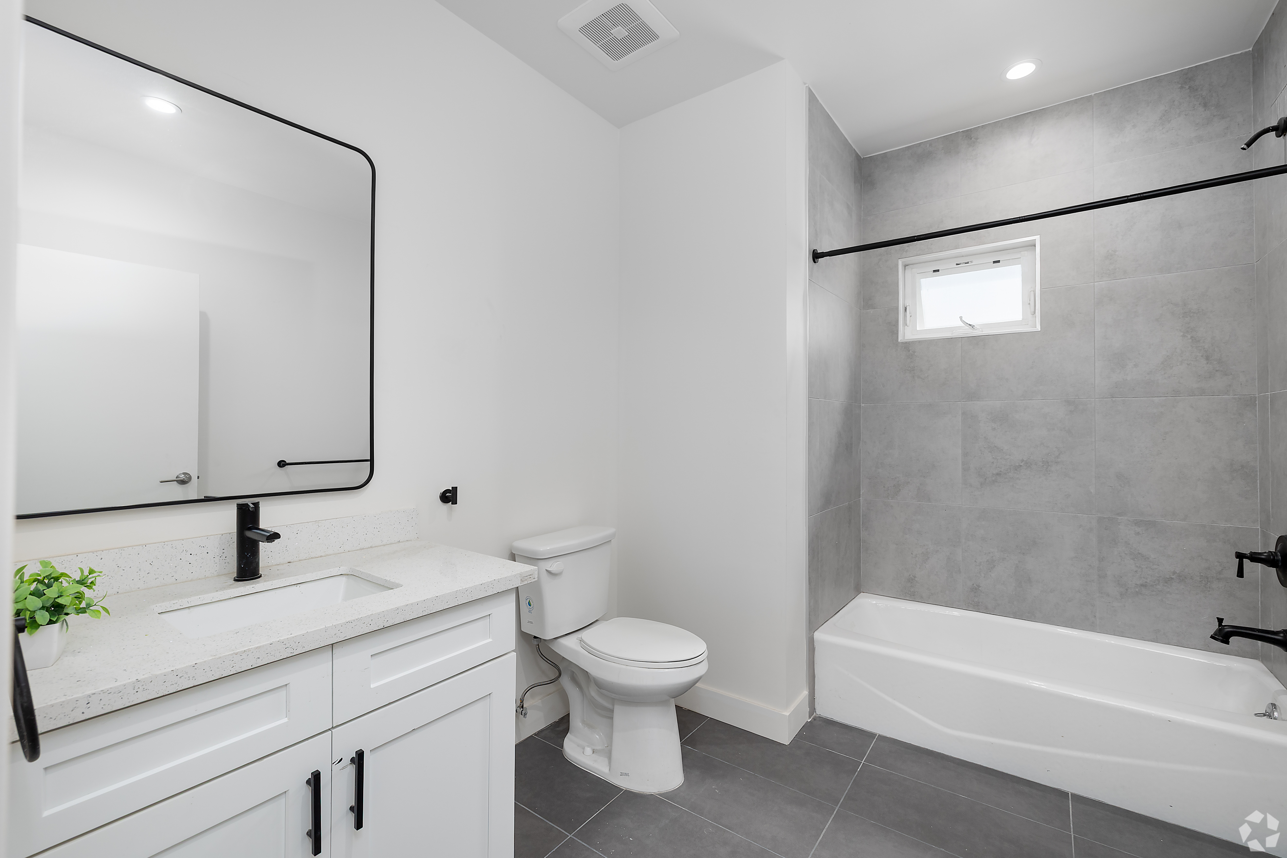 1128 W 37th Dr for Rent cerca de USC | Off-Campus Apartments