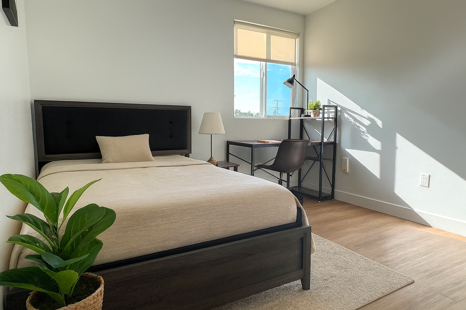Explore 1431 W 37th St cerca de USC