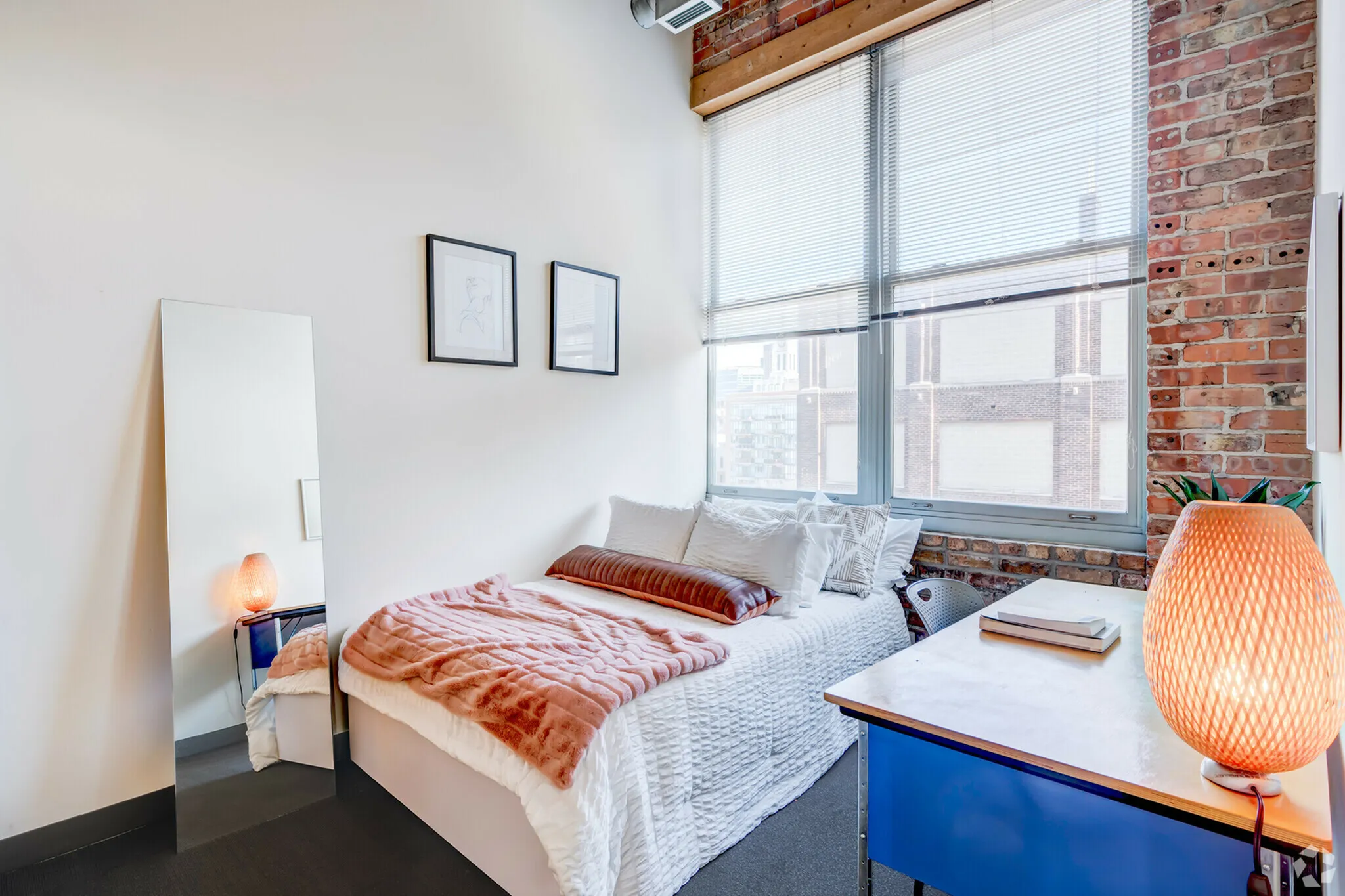Apartment at Letterman Chicago for Rent in West Loop, Chicago | Tripalink